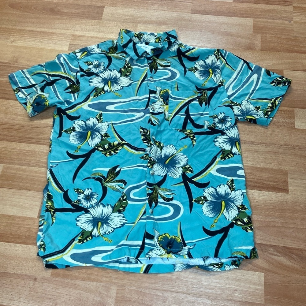 Urban Outfitters Hawaiian Shirt Adult size medium Jade hibiscus Floral Men's